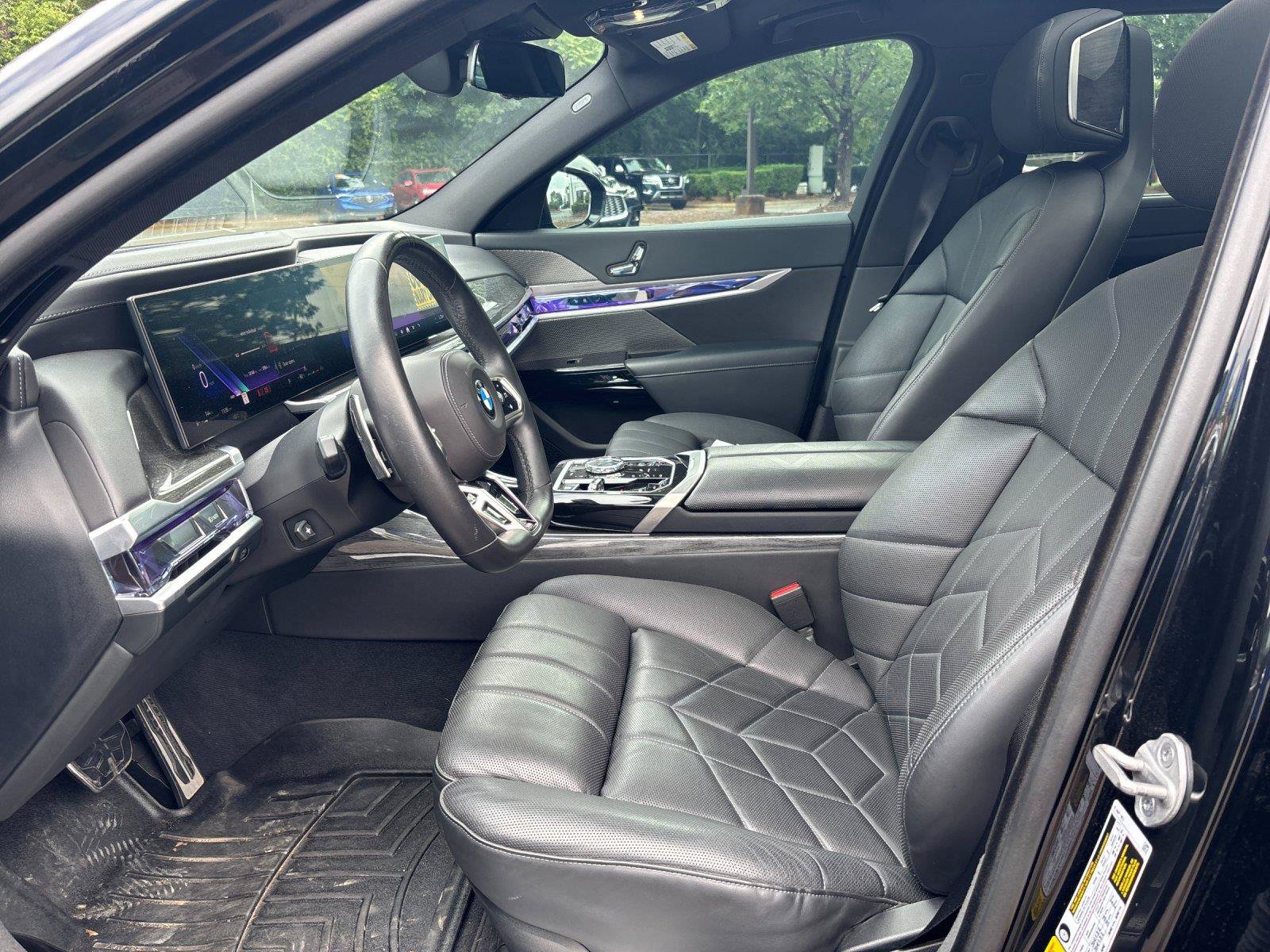 Used 2024 BMW 740i RWD image 14