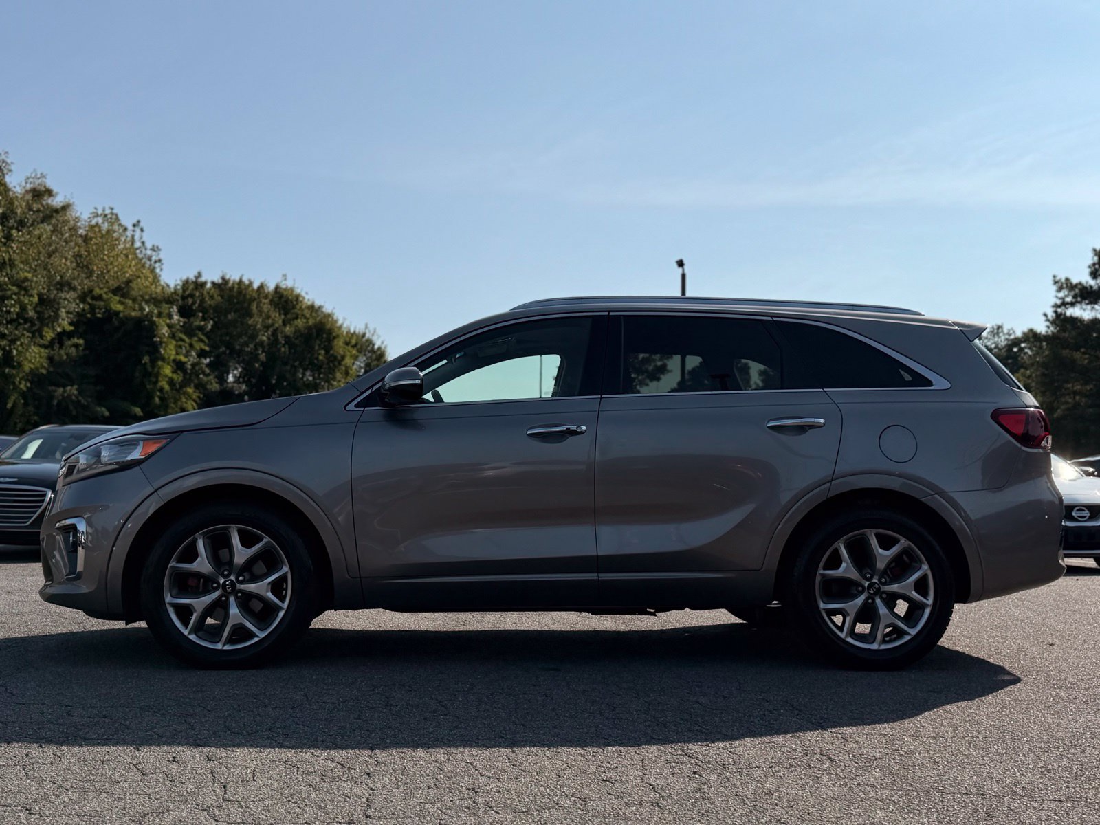 Used 2019 Kia Sorento SX FWD image 2