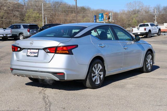 Used 2024 Nissan Altima 2.5 S image 3