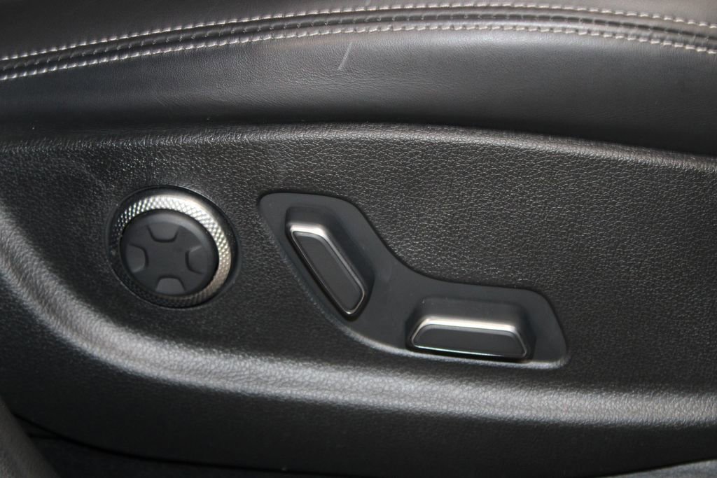 Used 2022 Genesis GV70 3.5T Sport w/ Sport Advanced Package image 25