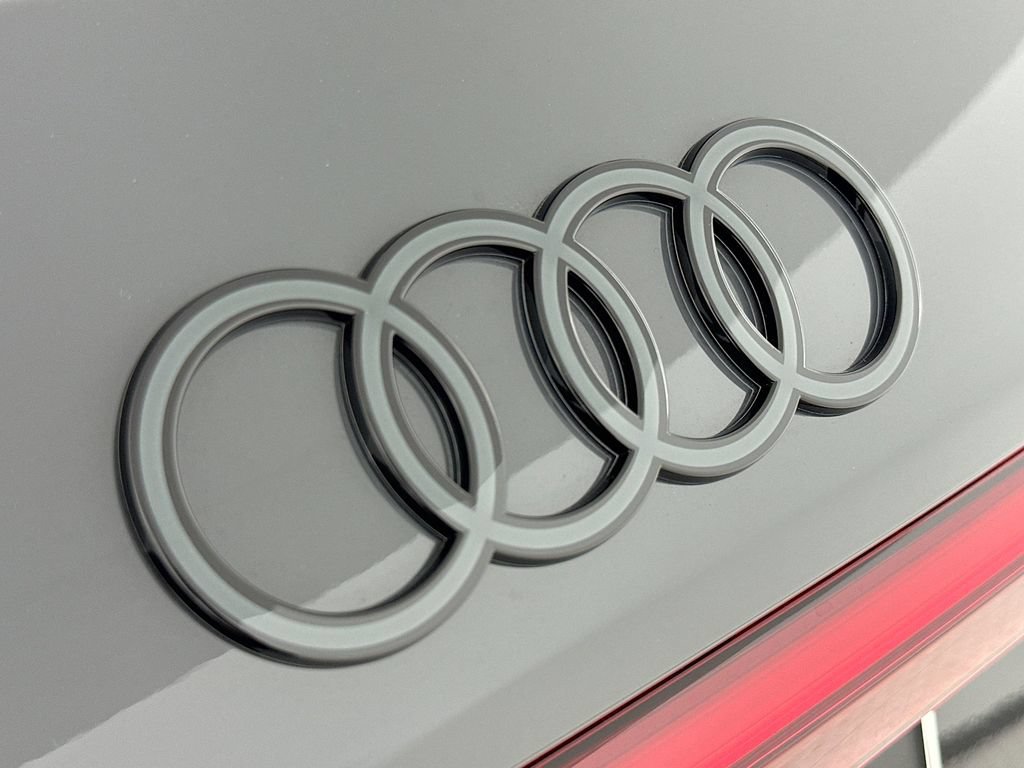 New 2027 Audi SQ6 e-tron Premium Plus AWD/4WD image 21
