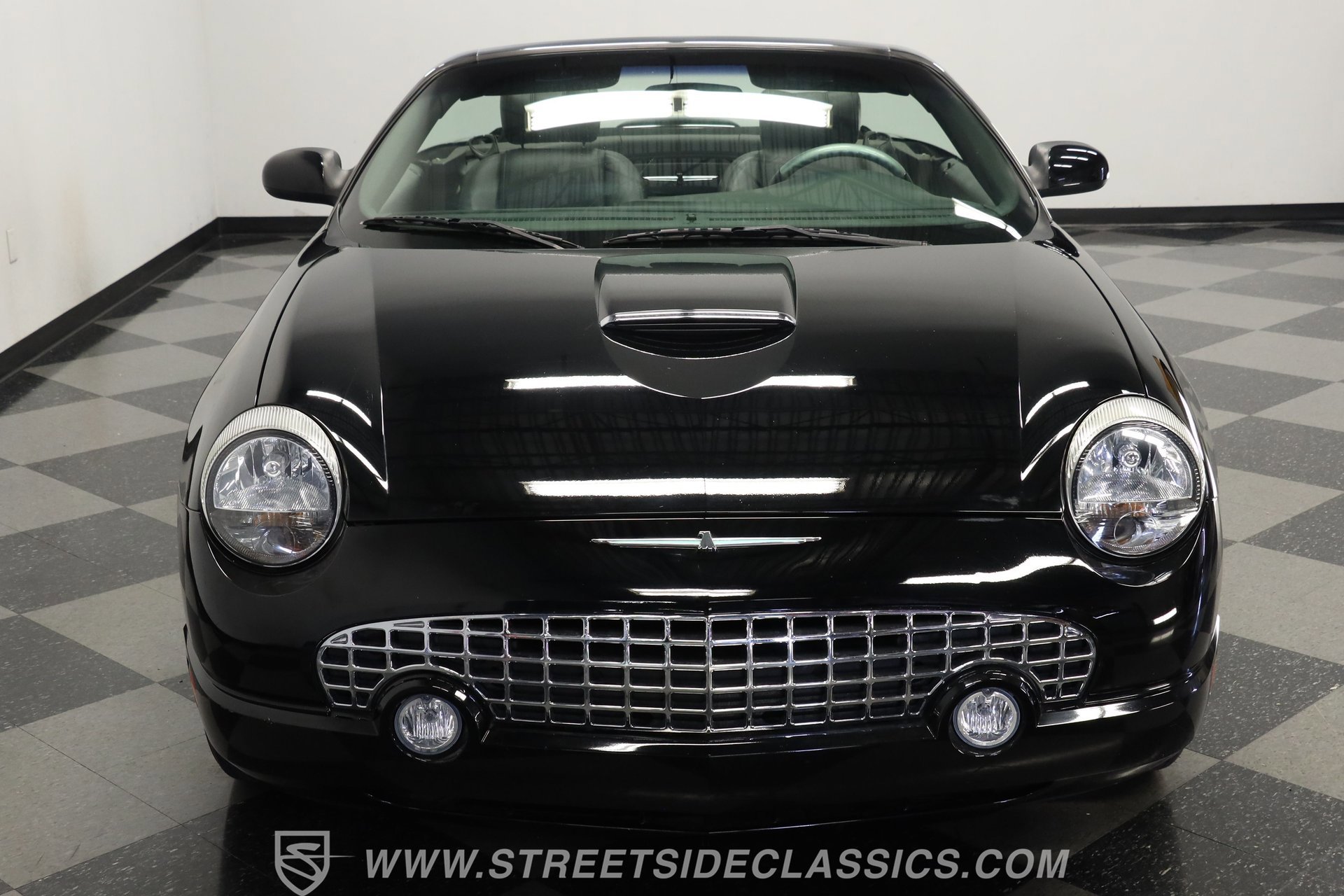 Used 2002 Ford Thunderbird Neiman Marcus RWD image 16