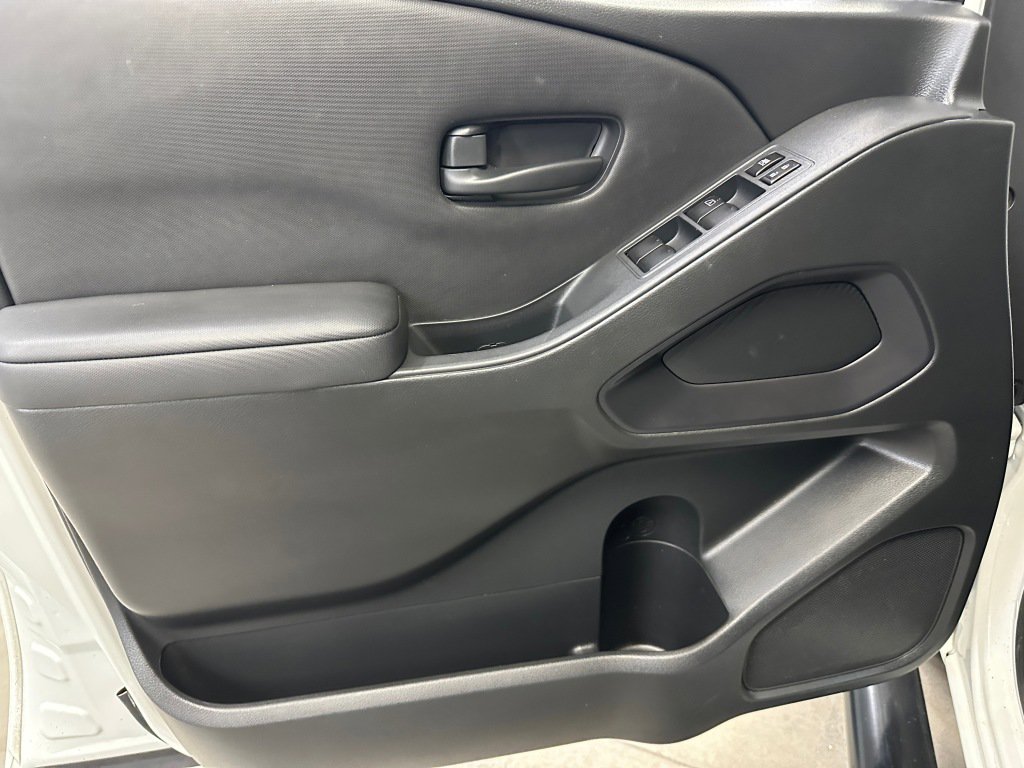 Used 2023 Nissan Frontier S AWD/4WD image 6