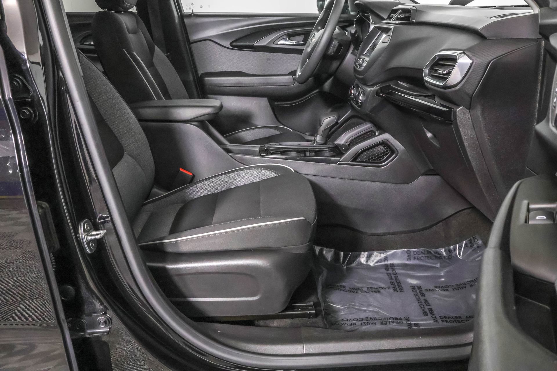 Used 2023 Chevrolet TrailBlazer LT image 43