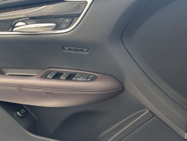 Used 2020 Cadillac XT6 Premium Luxury image 26