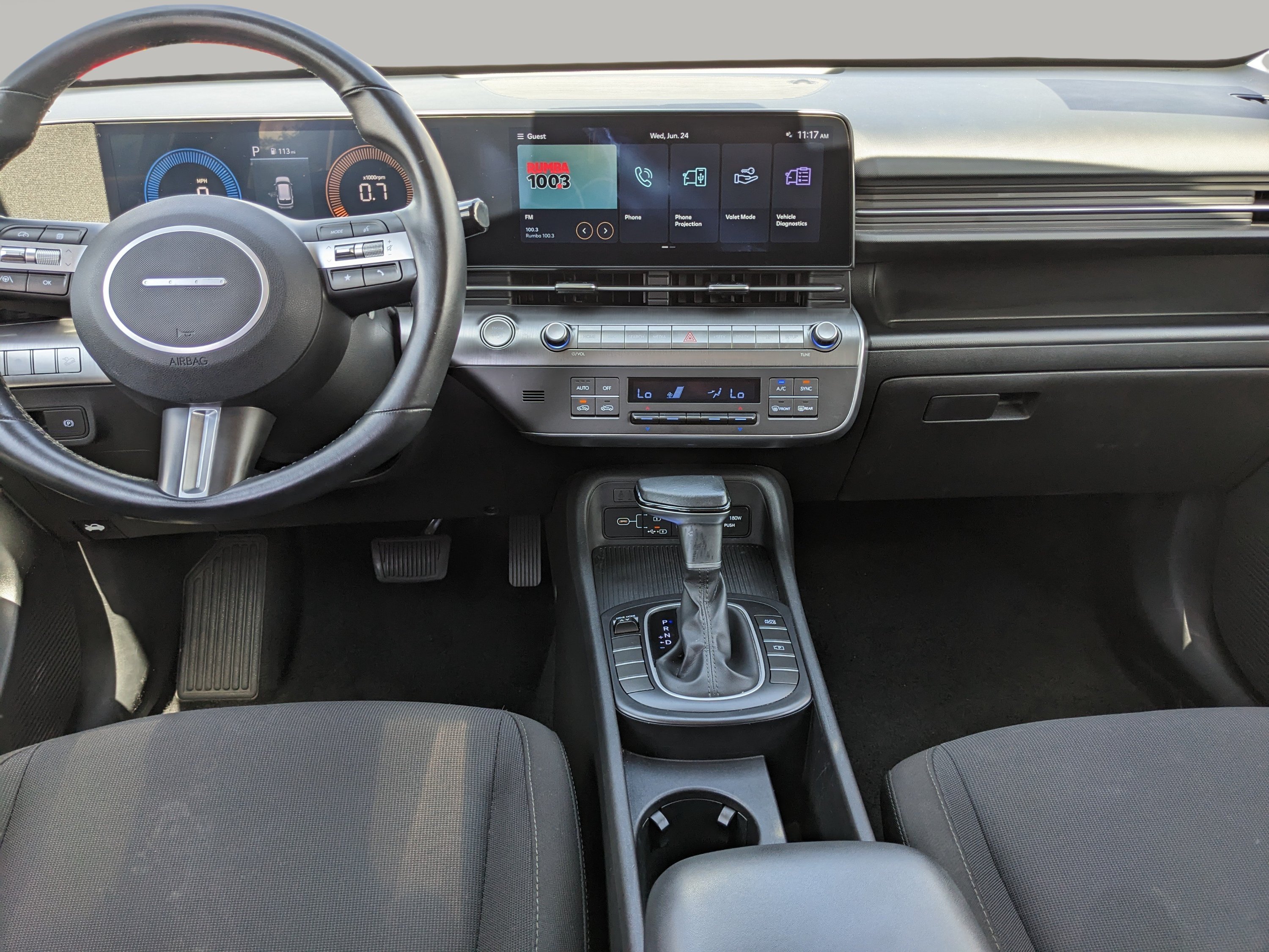 Used 2025 Hyundai Kona SEL FWD image 15