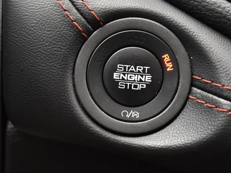 Used 2023 Dodge Durango GT image 28