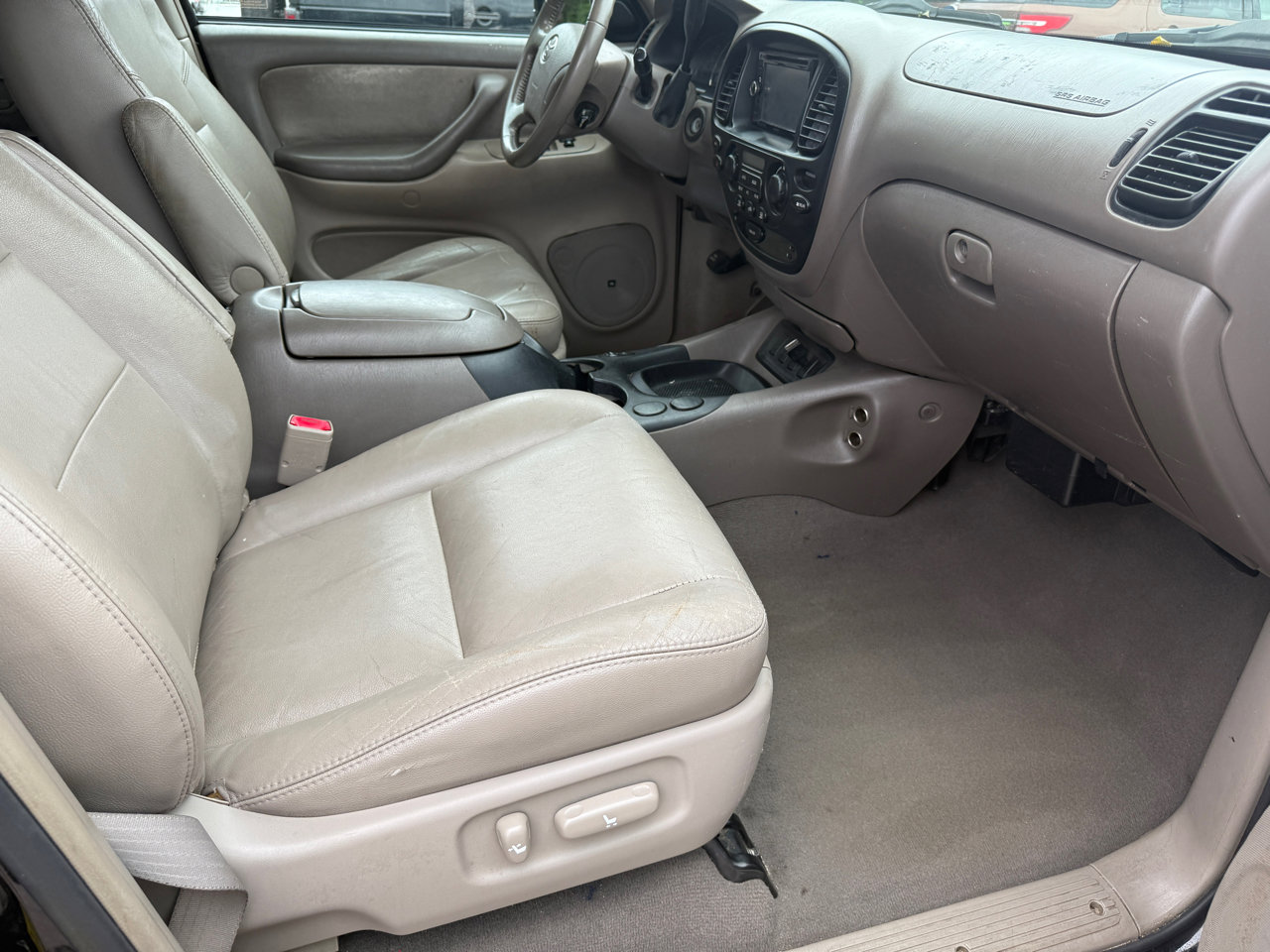 Used 2006 Toyota Sequoia SR5 image 10