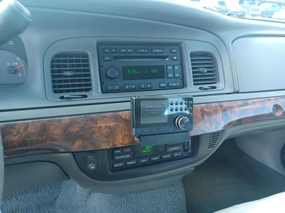 Used 2005 Mercury Grand Marquis LS image 11