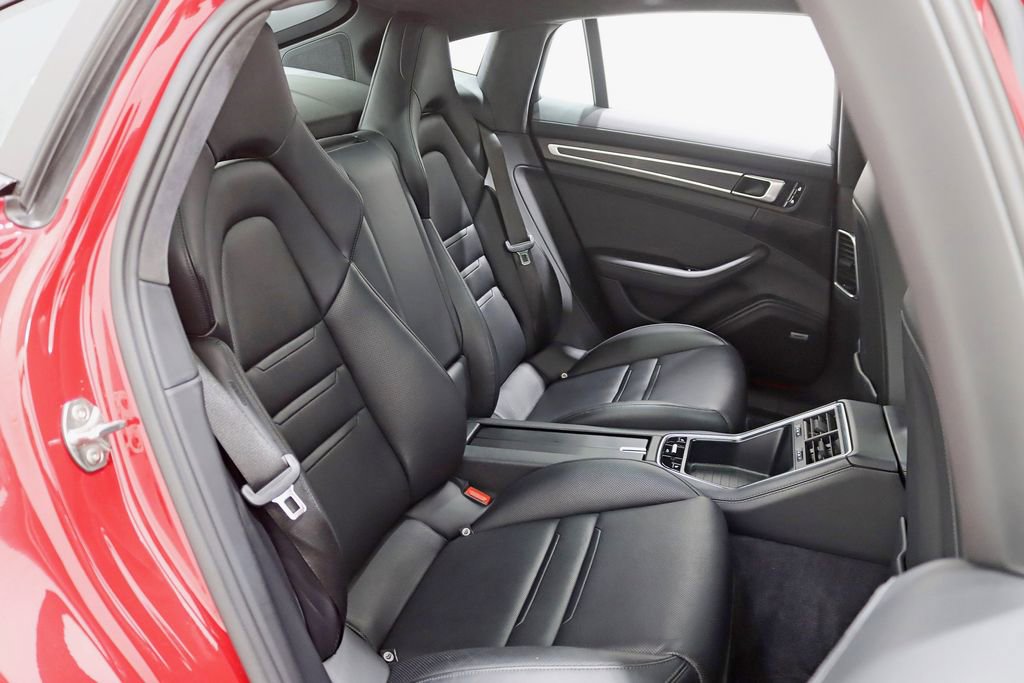 Used 2020 Porsche Panamera GTS AWD/4WD image 32
