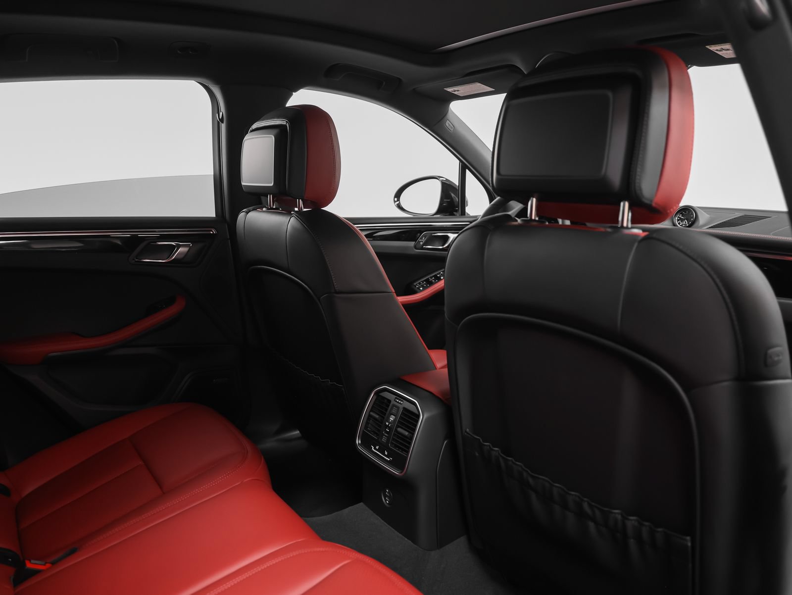 New 2026 Porsche Macan S AWD/4WD image 28