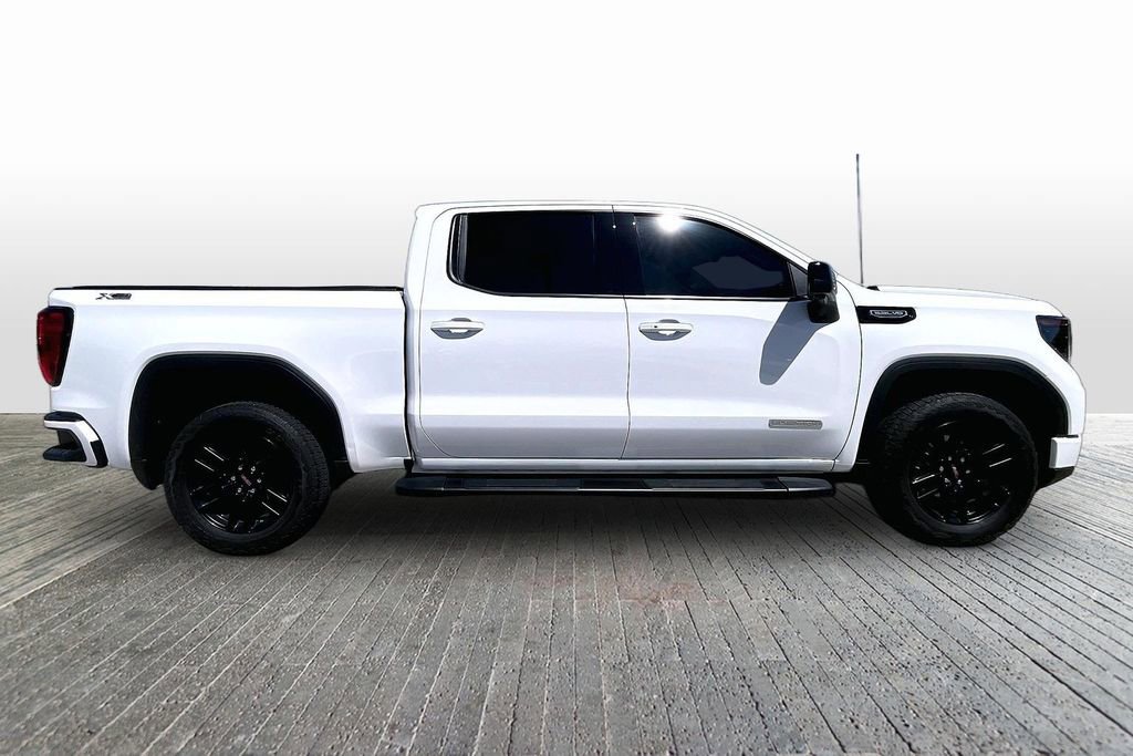 Used 2024 GMC Sierra 1500 Elevation w/ Elevation Premium Package AWD/4WD image 8