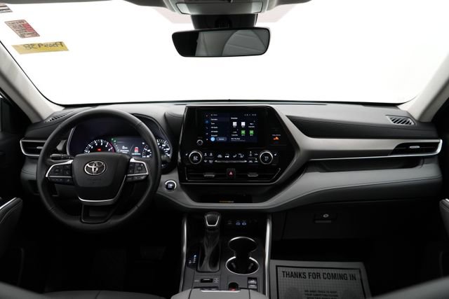 Used 2023 Toyota Highlander XLE image 15
