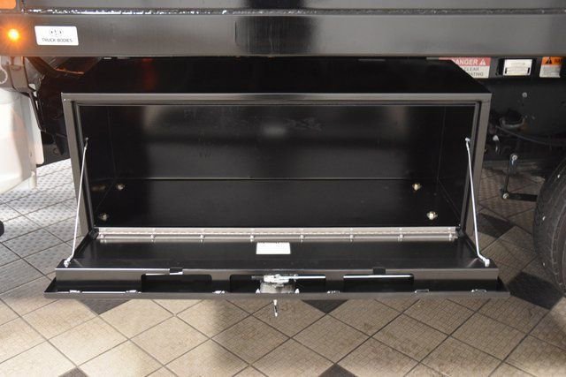 Used 2025 Ford F550 4x4 Crew Cab Super Duty image 40