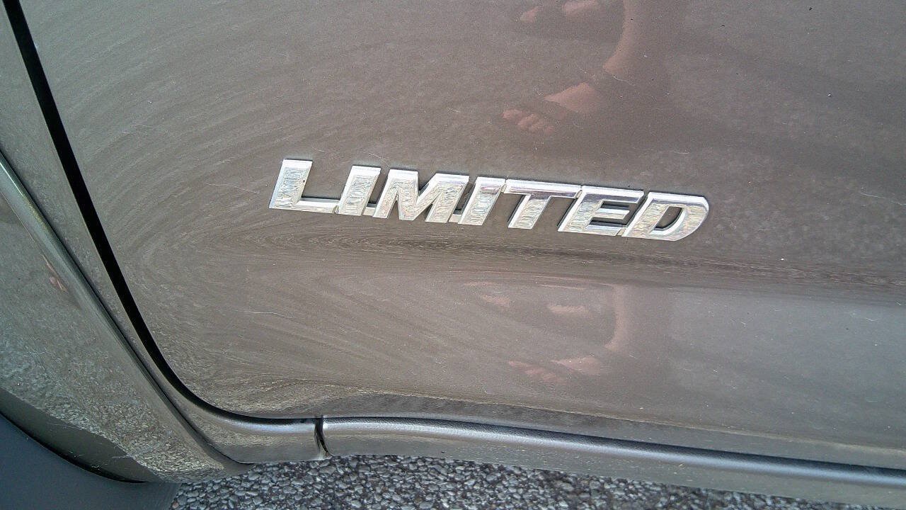 Used 2012 Toyota RAV4 Limited w/ Premium Plus Value Pkg AWD/4WD image 17