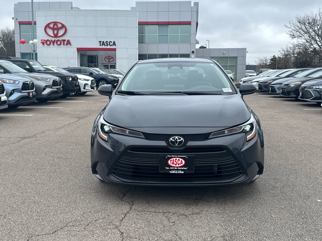 Used 2025 Toyota Corolla LE FWD video 2