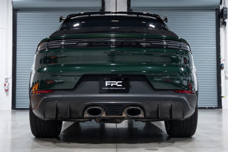 Used 2024 Porsche Cayenne Turbo GT AWD/4WD image 75