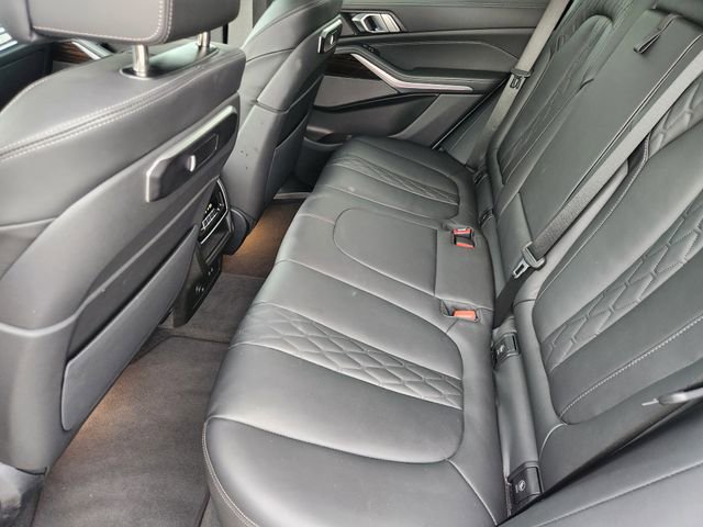 Used 2025 BMW X5 xDrive50e image 24