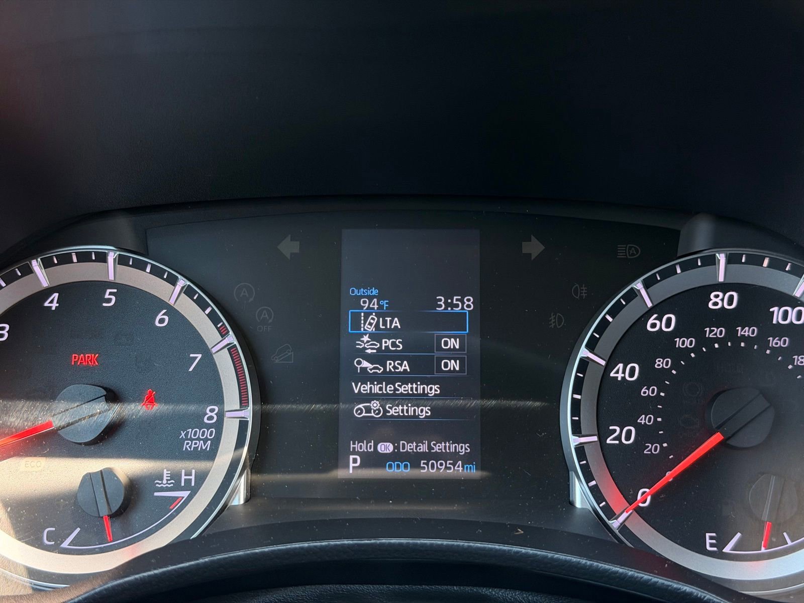 Used 2020 Toyota Highlander L FWD image 36