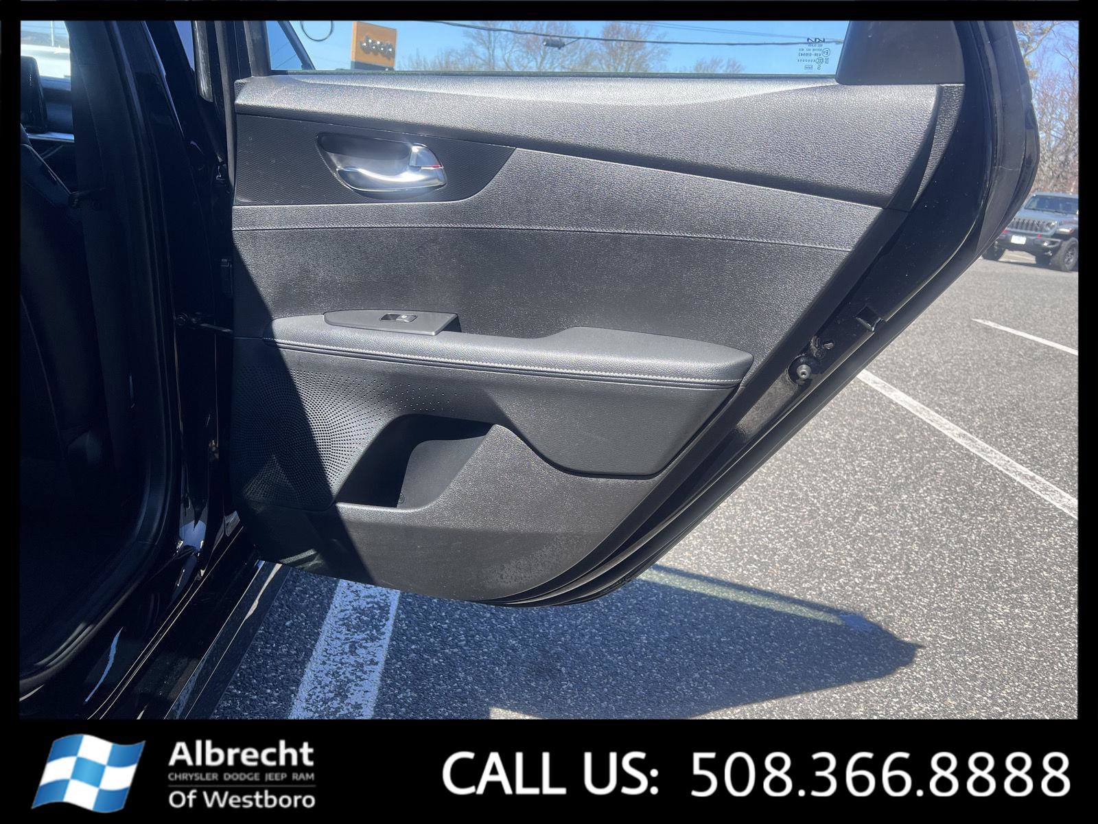 Used 2023 Kia Forte GT-Line w/ GT-Line Premium Package image 18