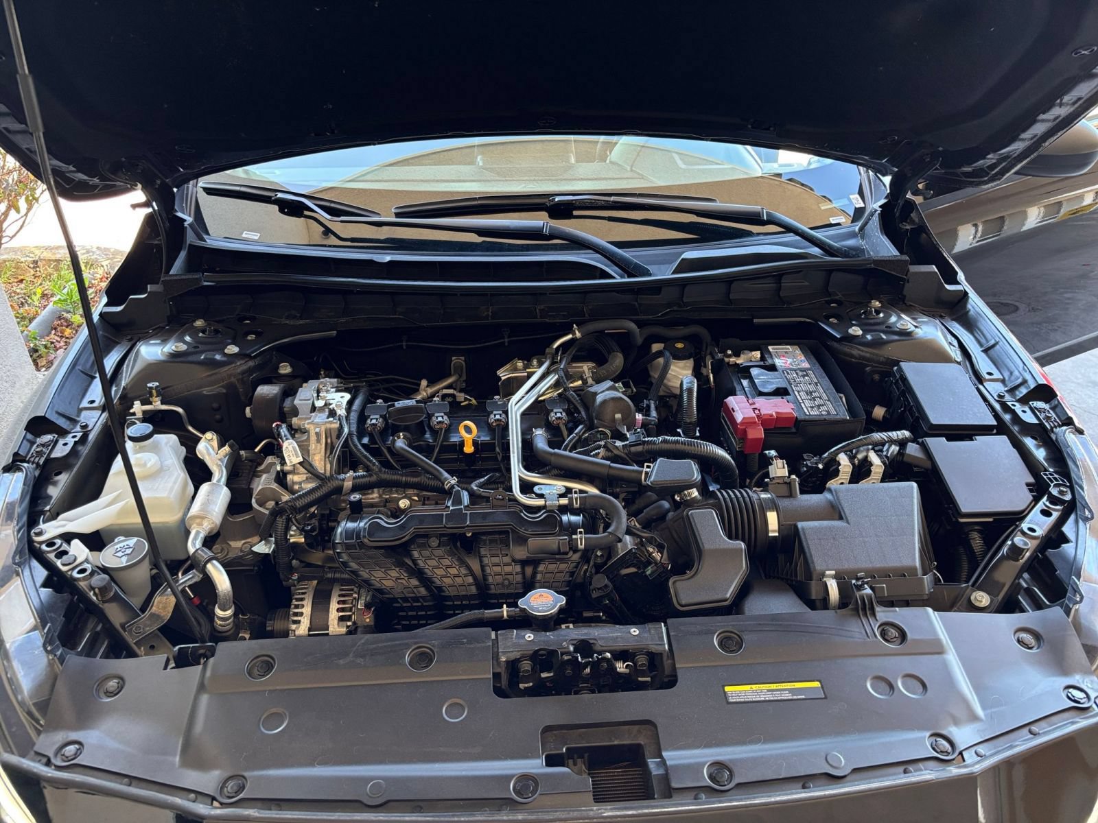Used 2025 Nissan Altima 2.5 SV FWD image 33