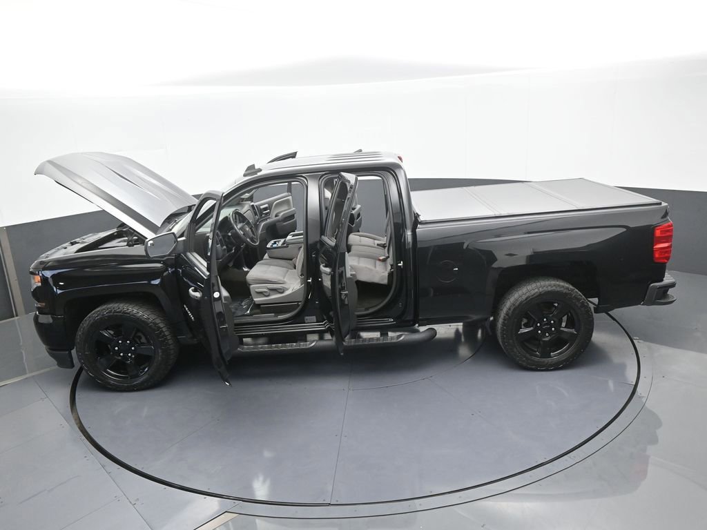 Used 2018 Chevrolet Silverado 1500 Custom w/ Custom Value Package image 51