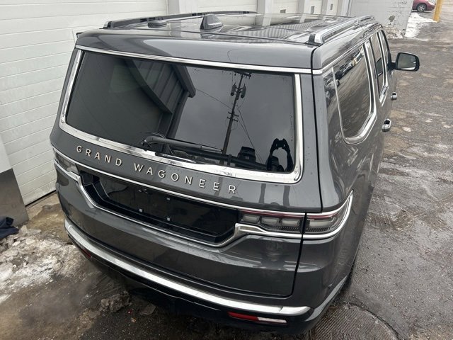 Certified 2025 Jeep Grand Wagoneer Series III w/ HD Trailer Tow Package image 5