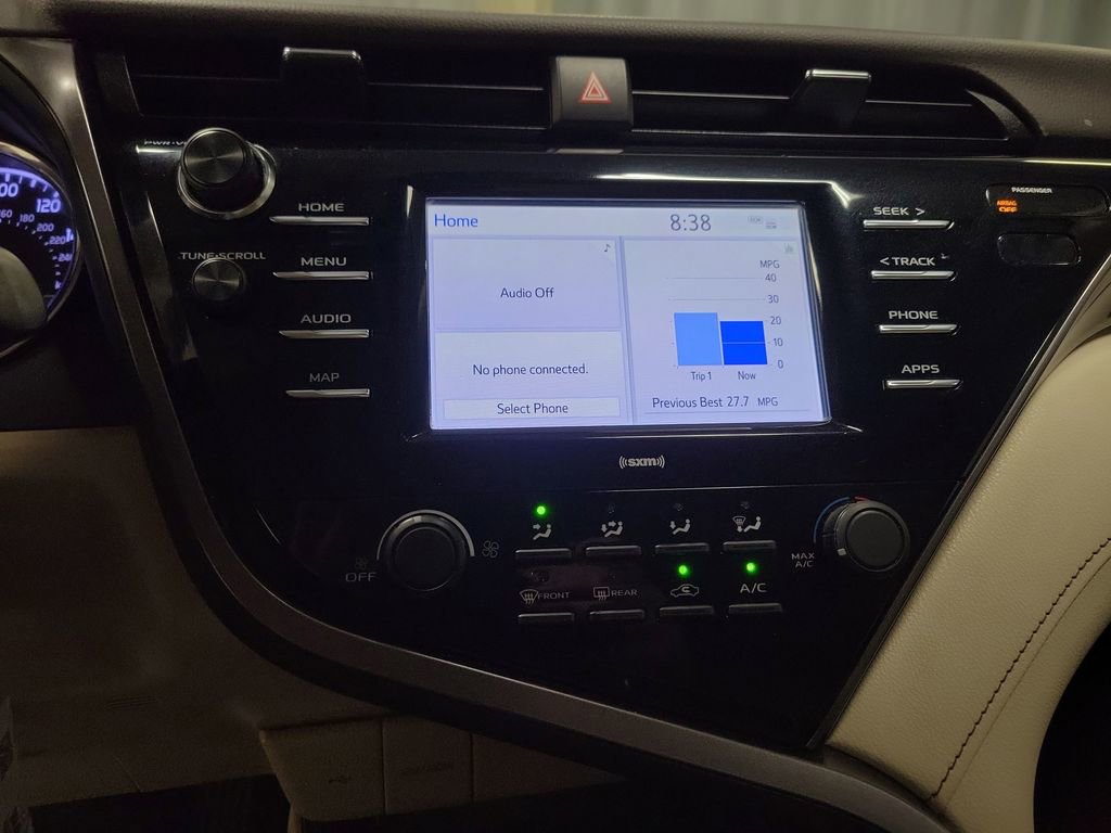 Used 2020 Toyota Camry LE AWD/4WD image 14