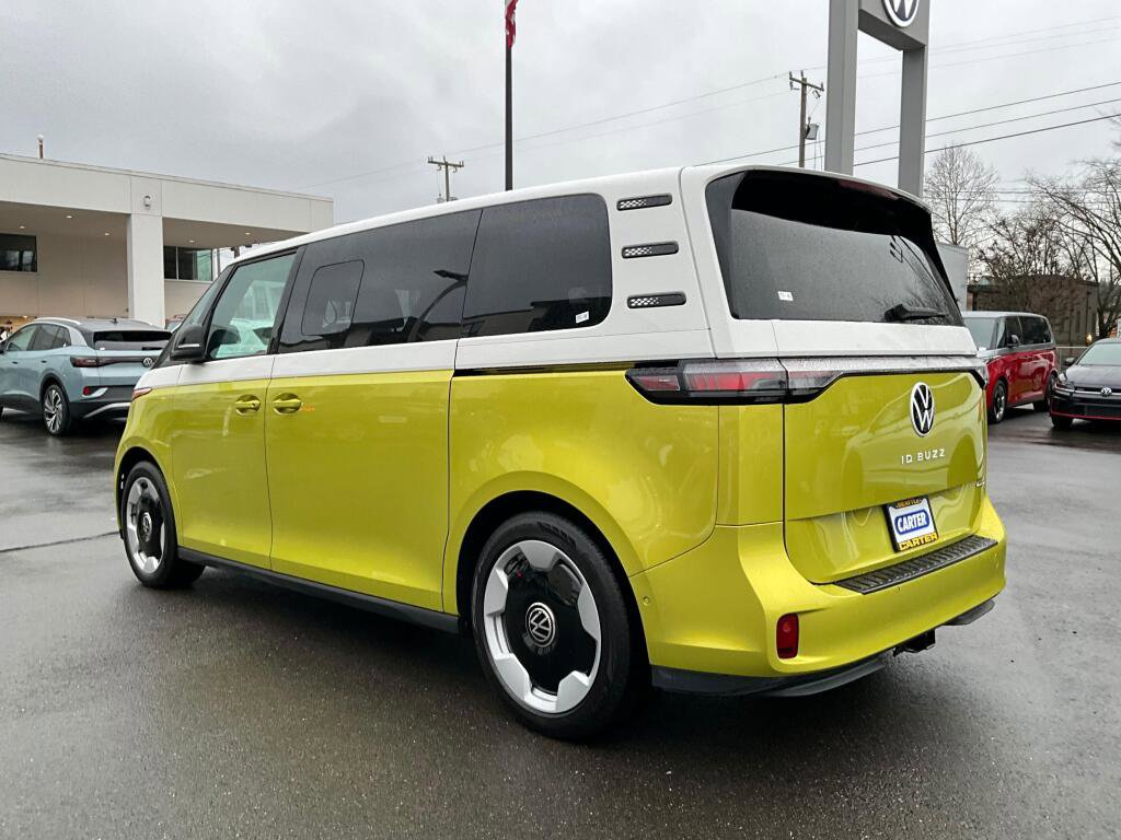 New 2025 Volkswagen ID. Buzz Pro S Plus AWD/4WD image 6