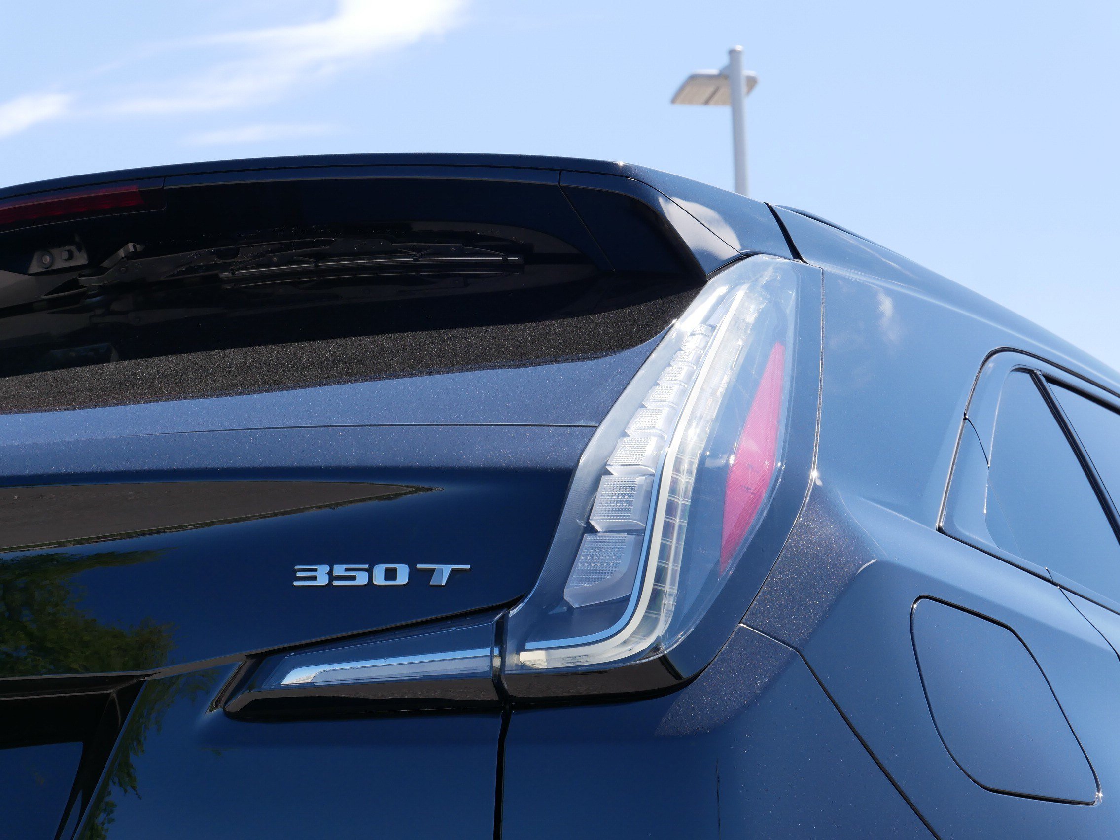 Used 2020 Cadillac XT4 Sport AWD/4WD image 16