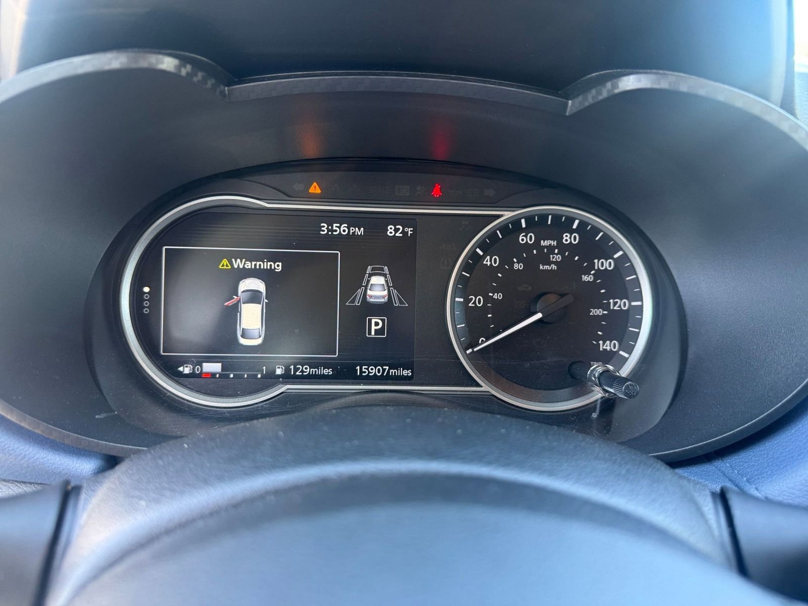 Used 2025 Nissan Versa SV image 36