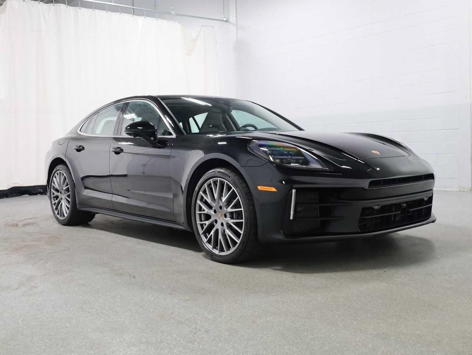 Certified 2026 Porsche Panamera RWD image 13