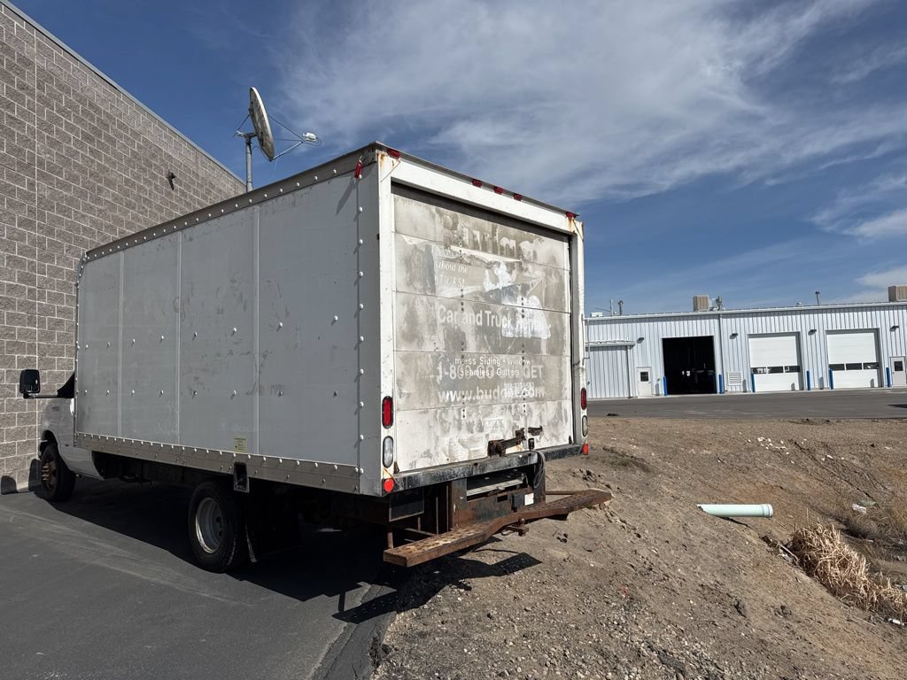 Used 2006 Ford E-350 and Econoline 350 Super Duty RWD image 4