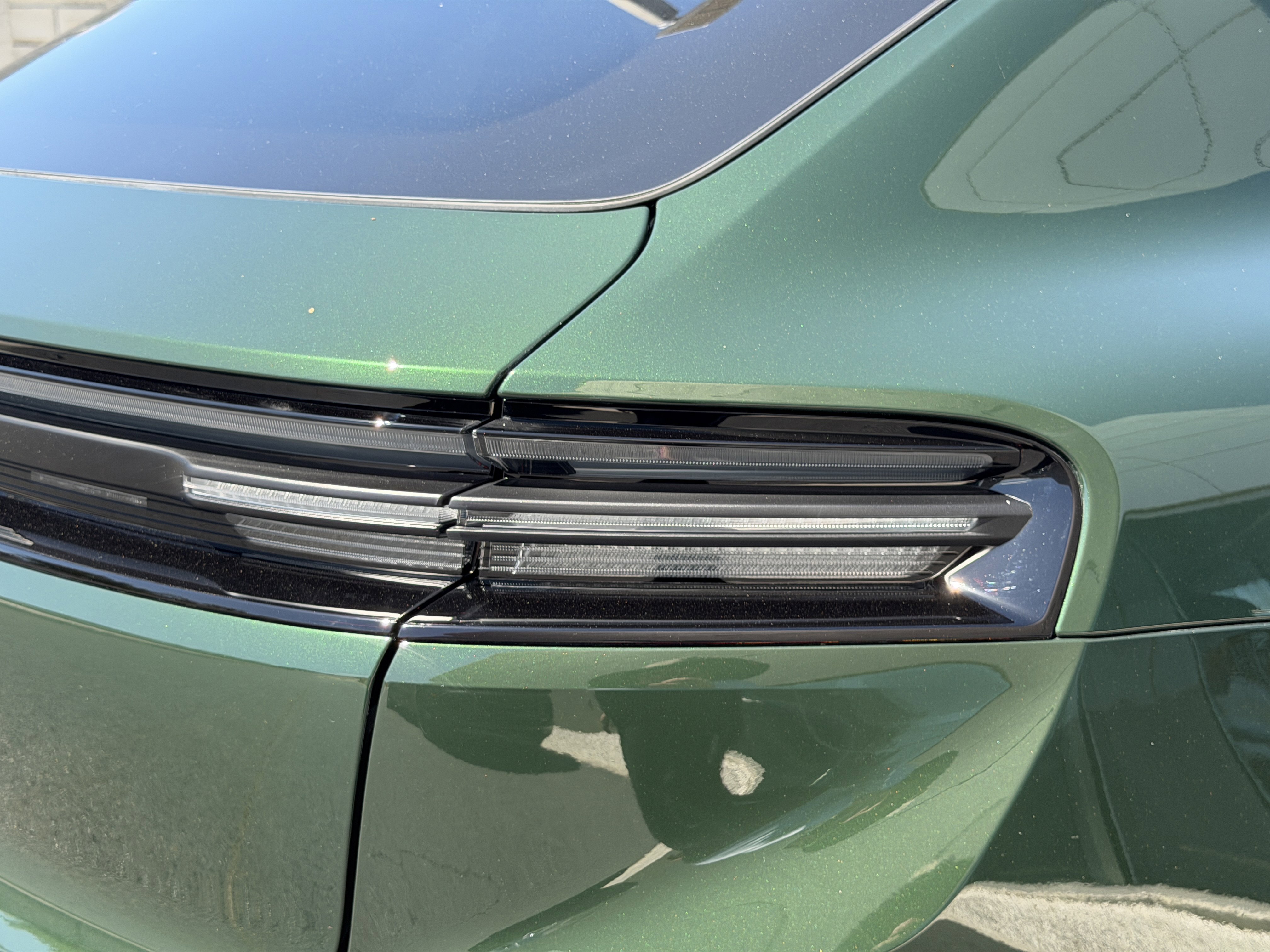 New 2026 Porsche Macan 4 Electric AWD/4WD image 13