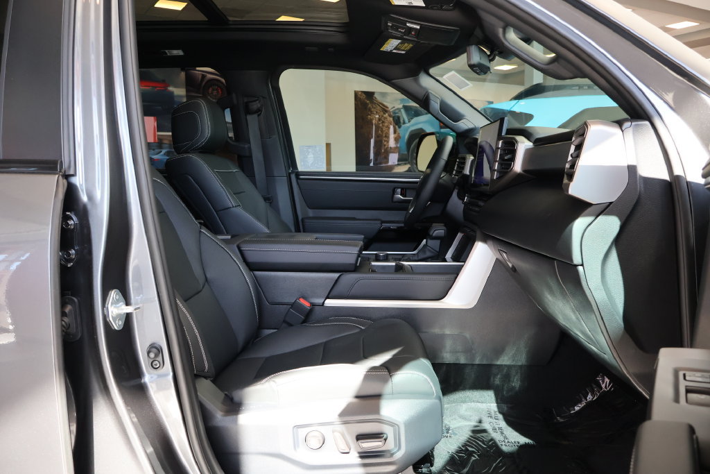Used 2026 Toyota Sequoia Limited w/ TRD Off-Road Package AWD/4WD image 9