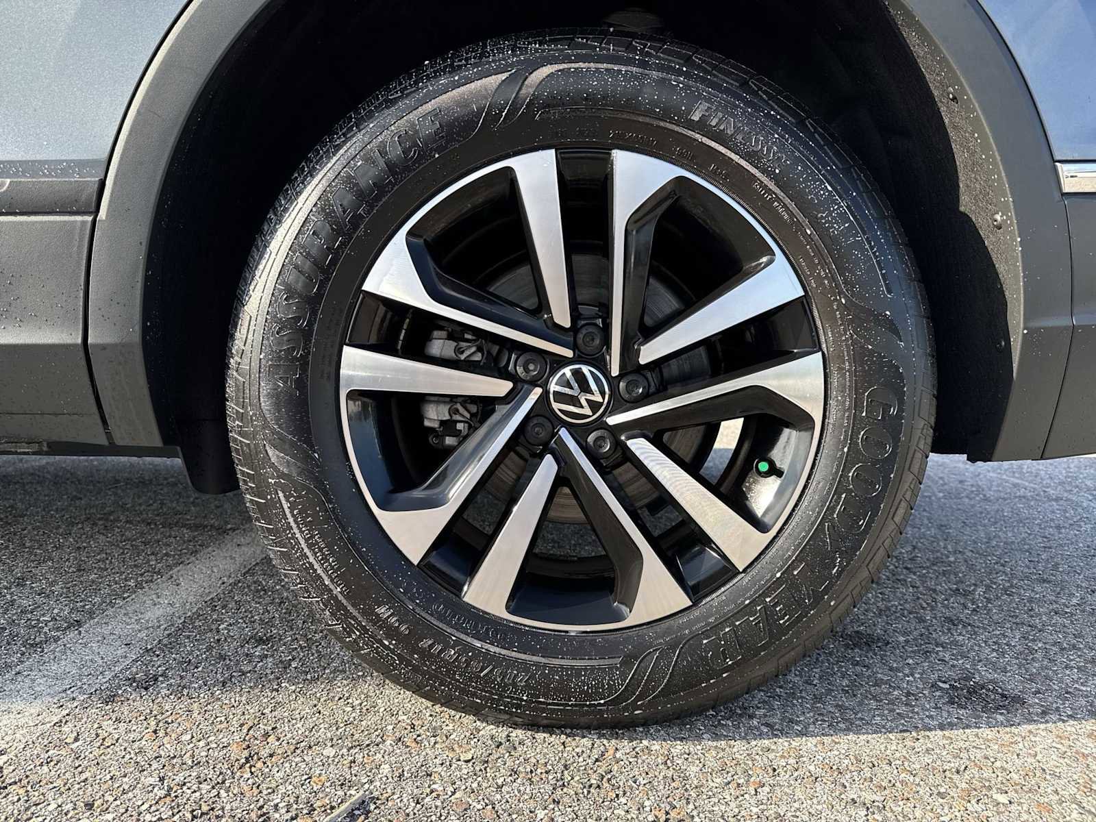 Certified 2023 Volkswagen Tiguan S FWD image 20