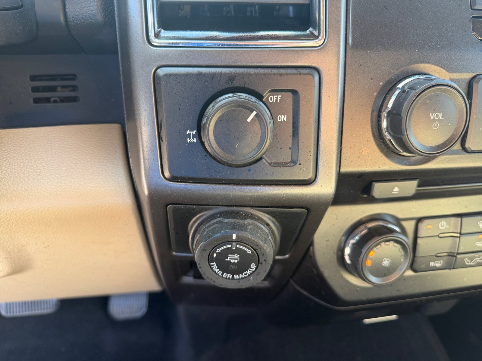 Used 2018 Ford F150 XLT w/ Equipment Group 301A Mid RWD image 26