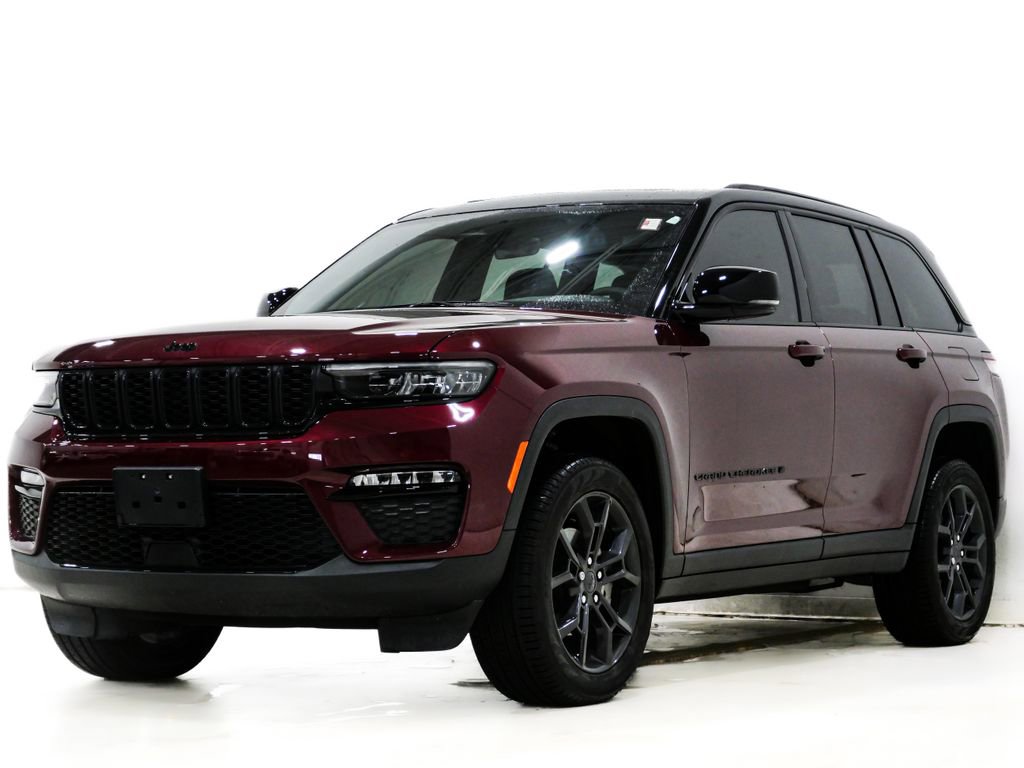 Used 2025 Jeep Grand Cherokee Limited image 3