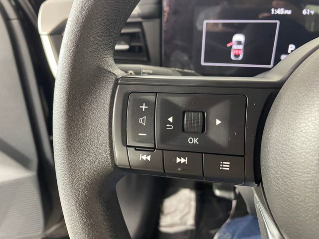 Used 2025 Nissan Kicks S AWD/4WD image 12