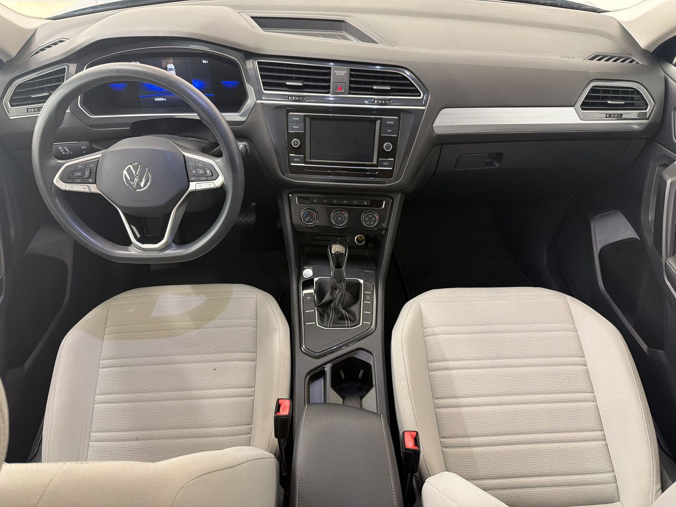 Used 2023 Volkswagen Tiguan S FWD image 15