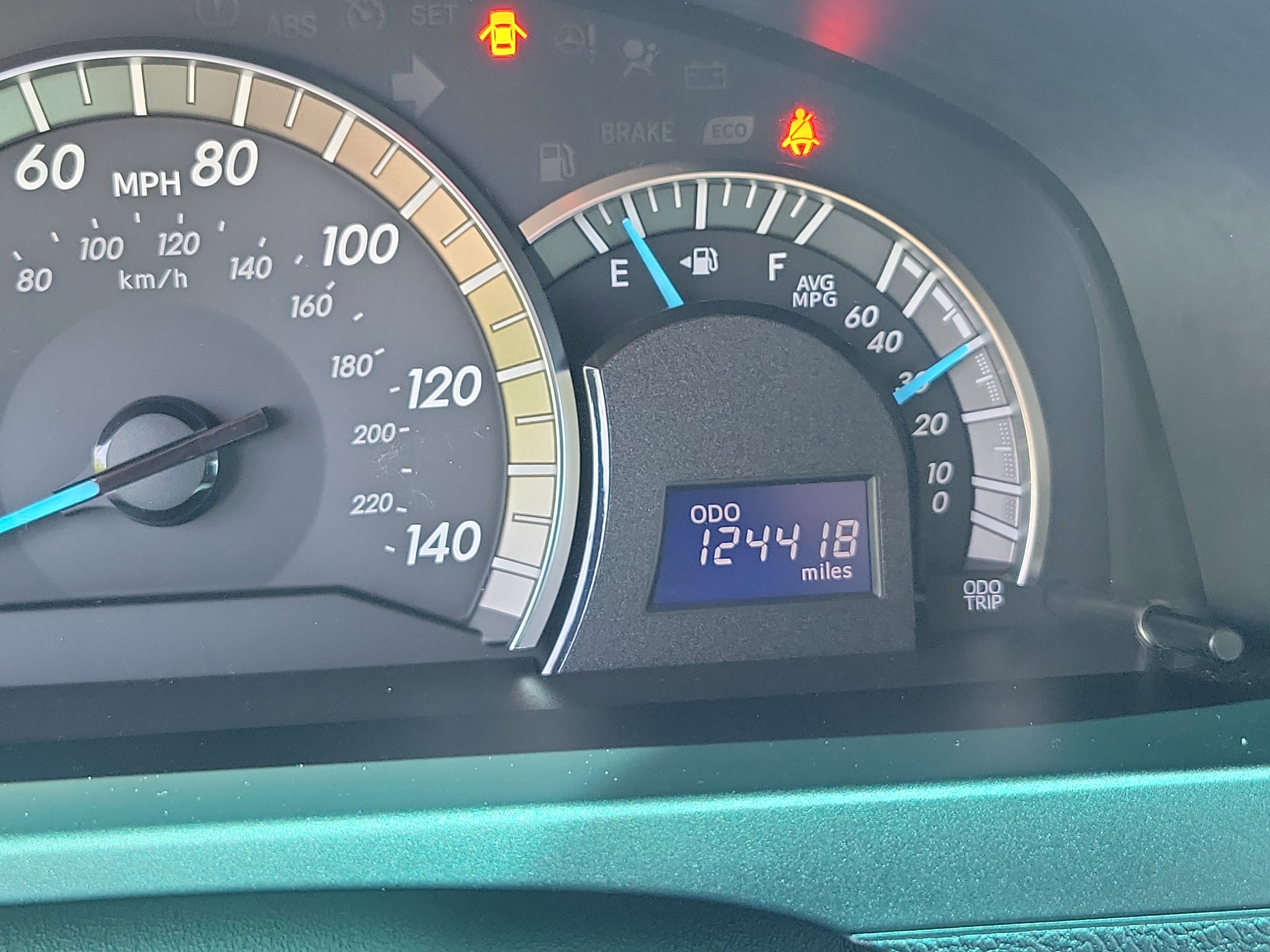 Used 2014 Toyota Camry SE FWD image 23