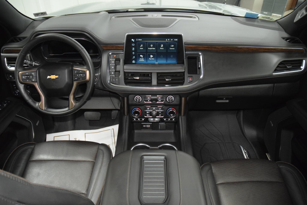 Used 2024 Chevrolet Suburban High Country AWD/4WD image 31