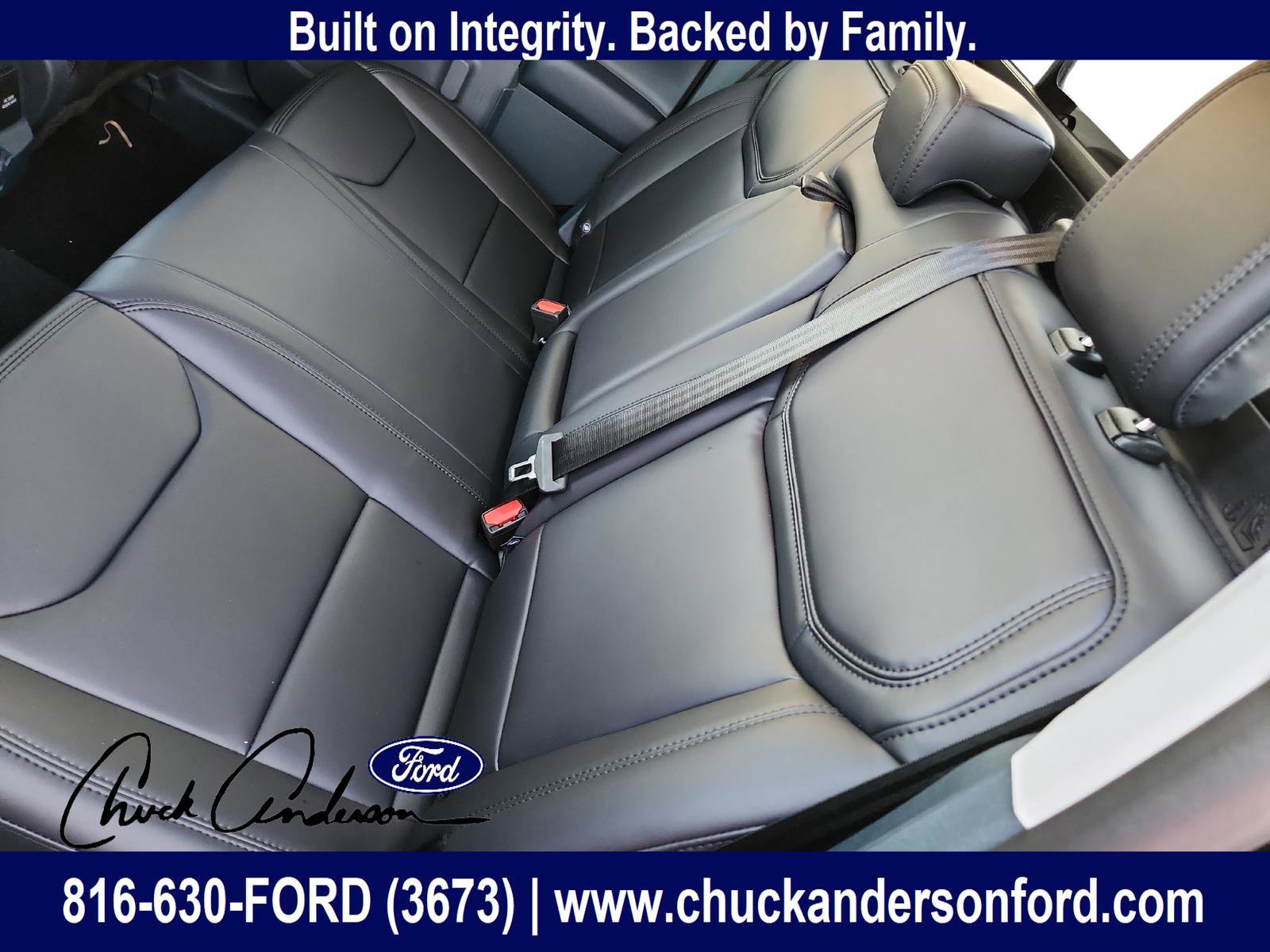 New 2025 Ford Maverick Lariat w/ Black Appearance Package image 23