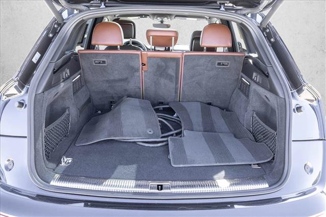 Used 2020 Audi Q5 e Premium Plus w/ Premium Plus Package AWD/4WD image 23