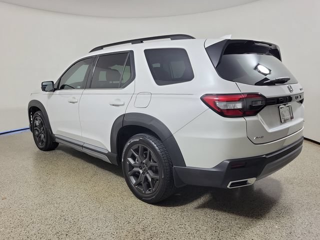 Used 2023 Honda Pilot Elite image 7