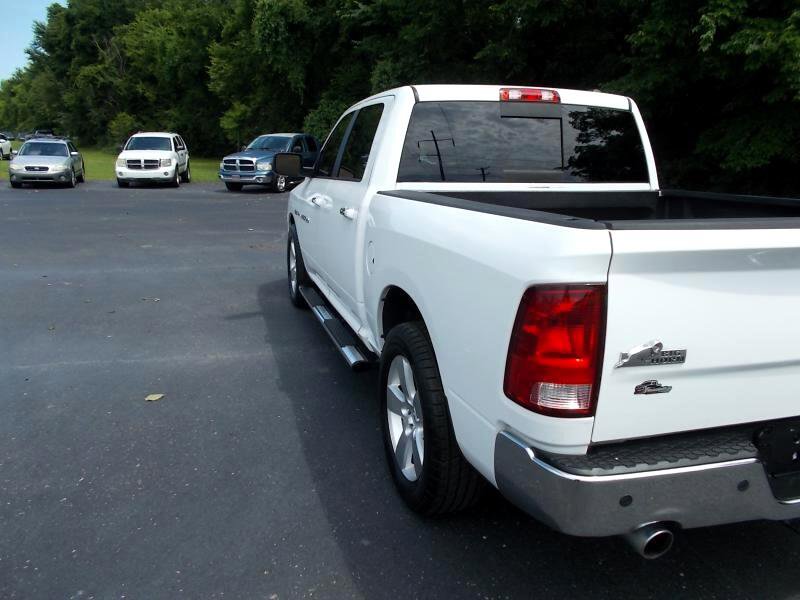 Used 2012 RAM 1500 Big Horn w/ Luxury Group image 4