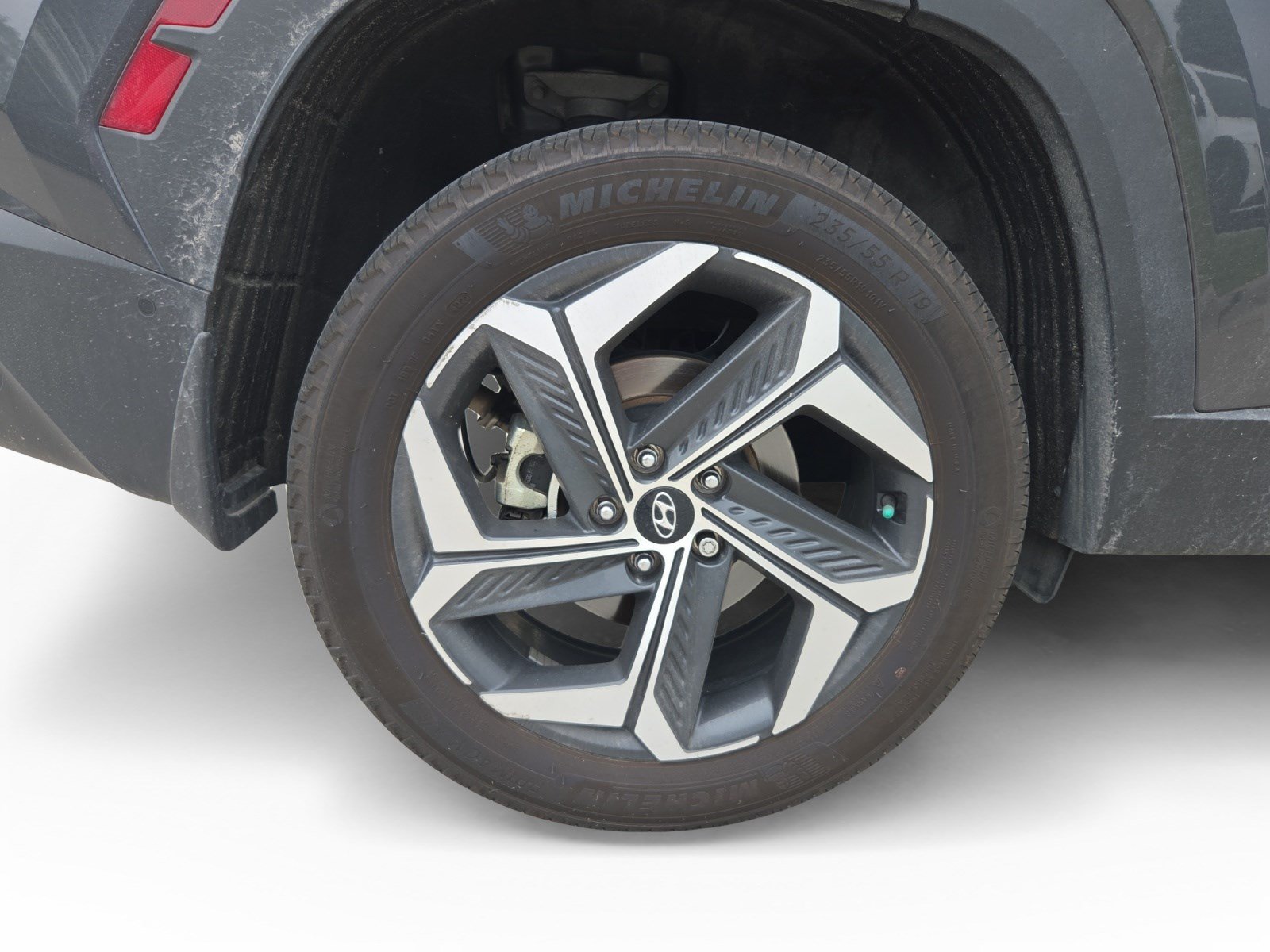 Certified 2023 Hyundai Tucson Limited AWD/4WD image 17