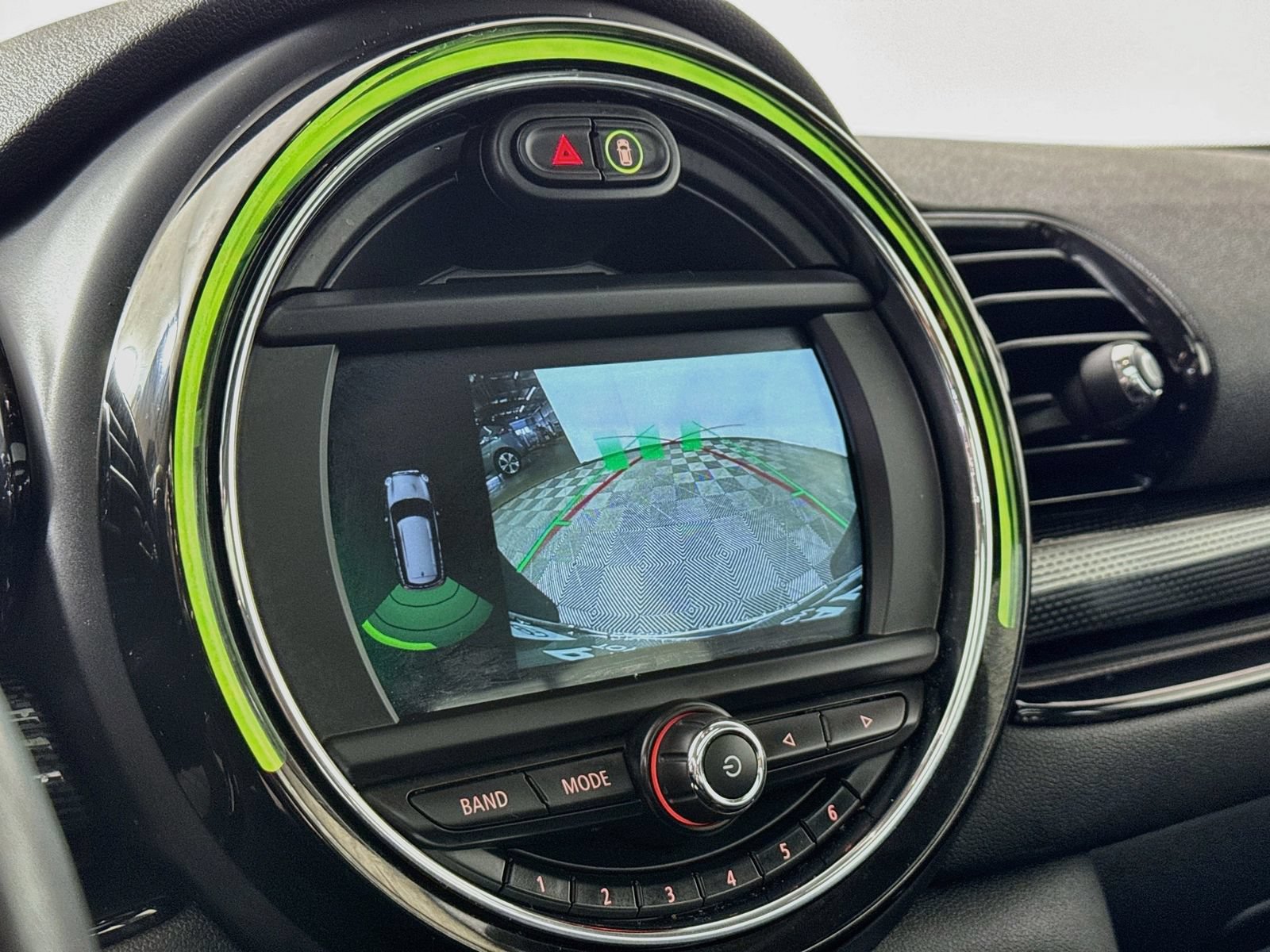 Used 2019 MINI Cooper Clubman ALL4 AWD/4WD image 10