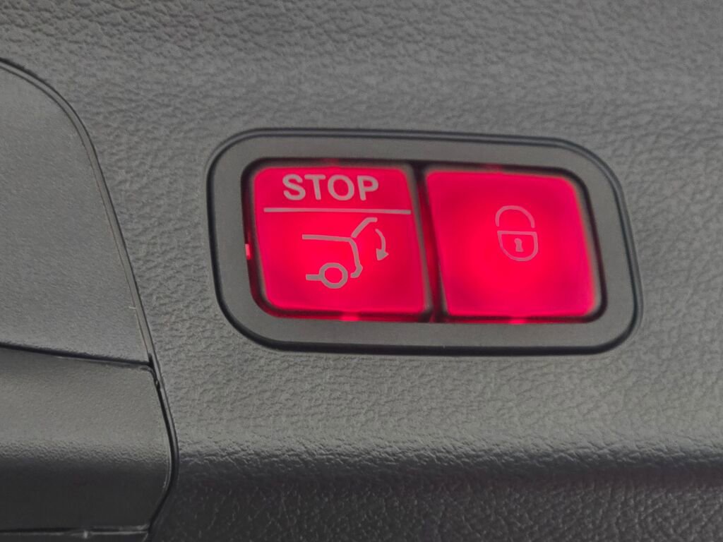 Used 2024 Mercedes-Benz GLS 580 GLS 580 image 22