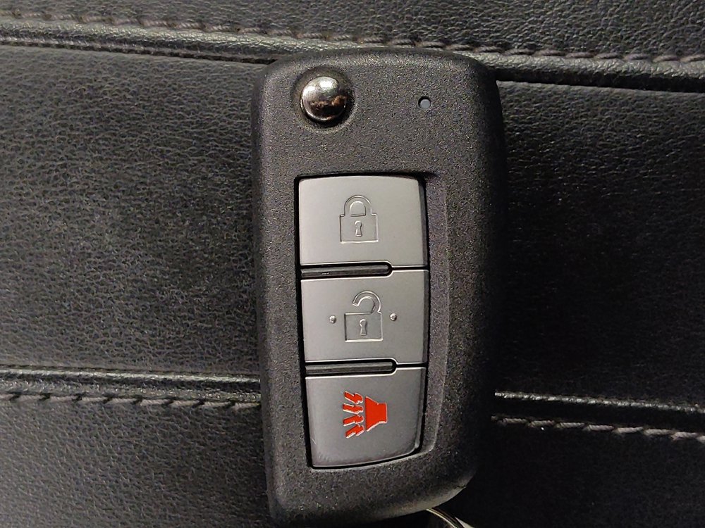 Used 2020 Nissan Rogue Sport S FWD image 32